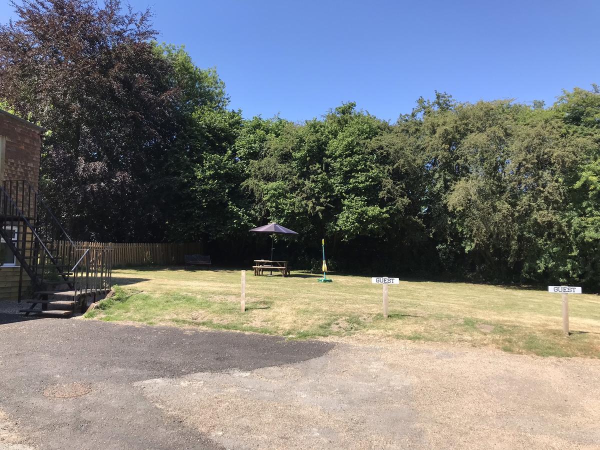 柳树下住宿加早餐旅馆 坎特伯雷 外观 照片